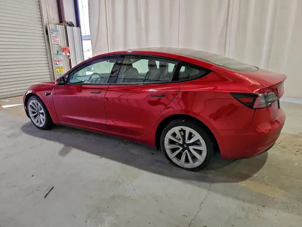 5YJ3E1EA8NF286985 2022 TESLA MODEL 3 - Image 2