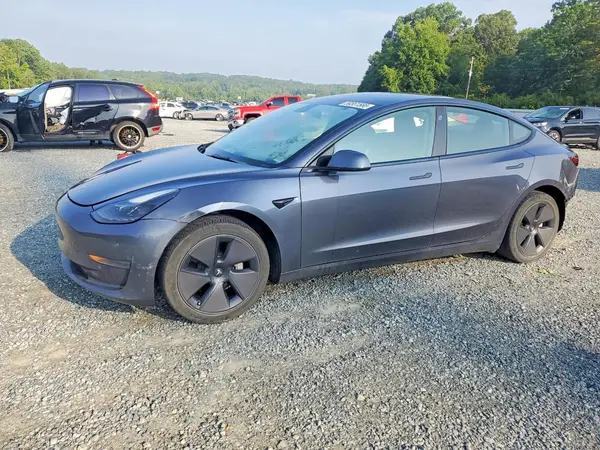 5YJ3E1EA8NF287067 2022 TESLA MODEL 3 - Image 1
