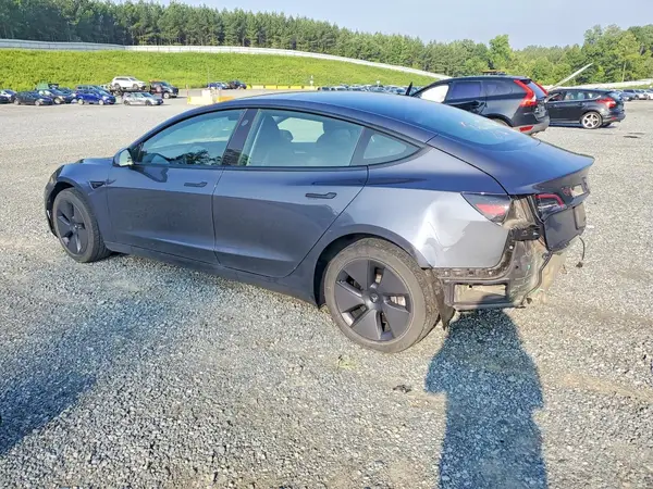 5YJ3E1EA8NF287067 2022 TESLA MODEL 3 - Image 2