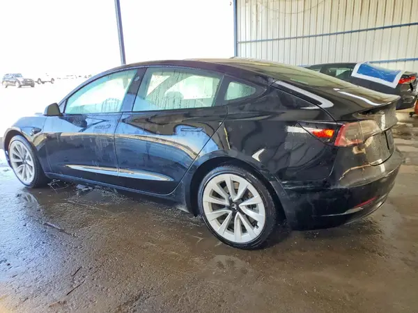 5YJ3E1EA8NF289286 2022 TESLA MODEL 3 - Image 2