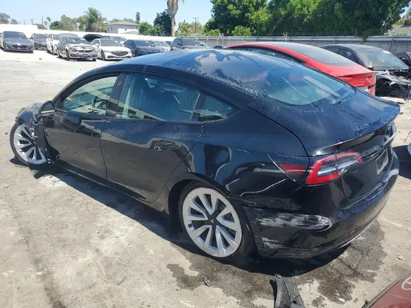 5YJ3E1EA8NF289689 2022 TESLA MODEL 3 - Image 2