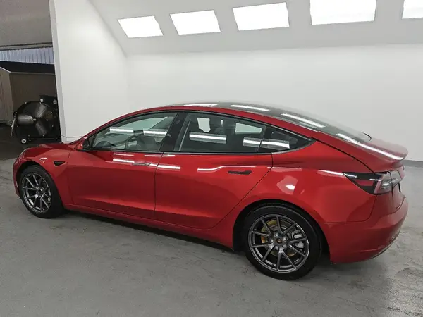 5YJ3E1EA8NF289711 2022 TESLA MODEL 3 - Image 2
