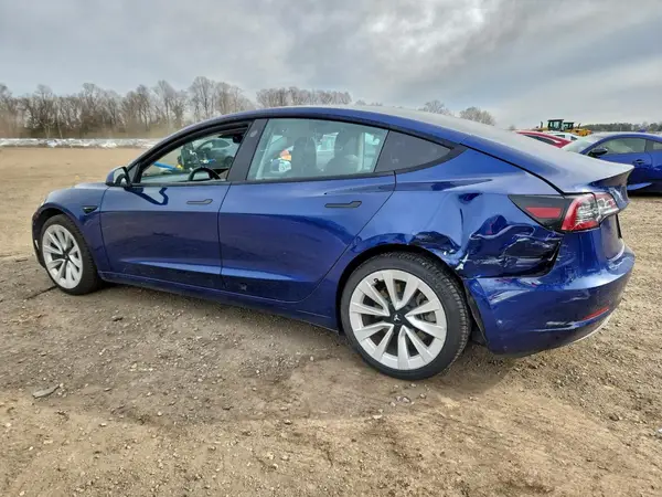 5YJ3E1EA8NF289904 2022 TESLA MODEL 3 - Image 2