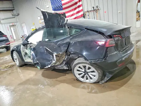 5YJ3E1EA8NF290406 2022 TESLA MODEL 3 - Image 2