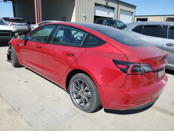 5YJ3E1EA8NF290504 2022 TESLA MODEL 3 - Image 2