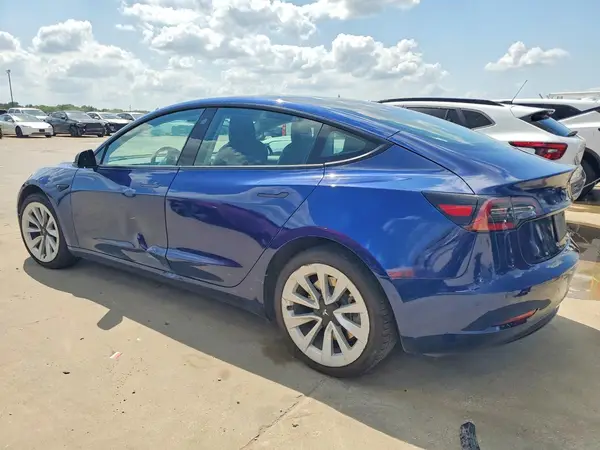 5YJ3E1EA8NF290714 2022 TESLA MODEL 3 - Image 2