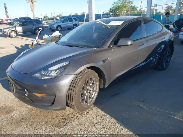 5YJ3E1EA8NF295458 2022 TESLA MODEL 3 - Image 2