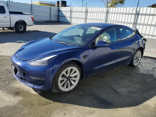 5YJ3E1EA8NF304546 2022 TESLA MODEL 3 - Image 1