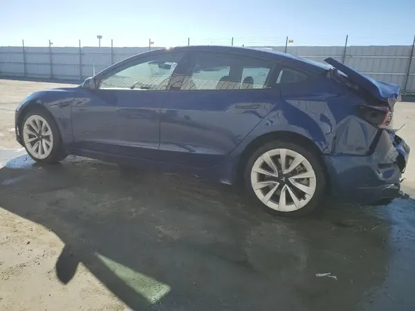 5YJ3E1EA8NF304546 2022 TESLA MODEL 3 - Image 2