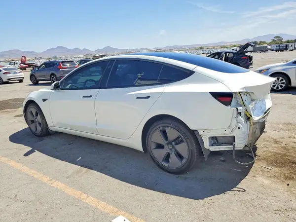 5YJ3E1EA8NF316566 2022 TESLA MODEL 3 - Image 2