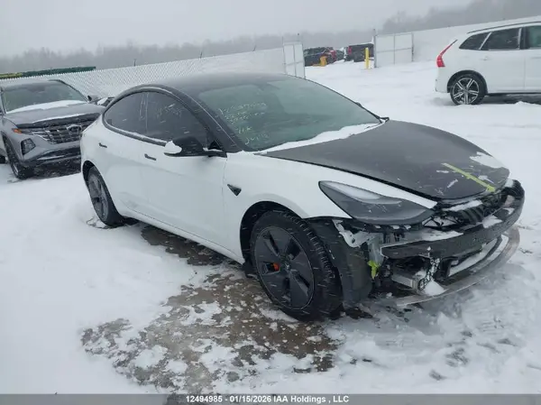 5YJ3E1EA8NF320245 2022 TESLA MODEL 3 - Image 1