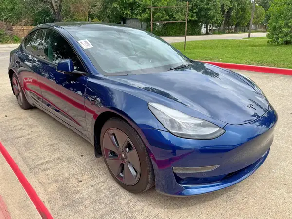 5YJ3E1EA8NF322335 2022 TESLA MODEL 3 - Image 1