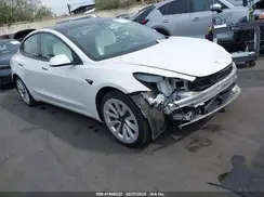 5YJ3E1EA8NF327812 2022 TESLA MODEL 3