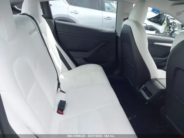 5YJ3E1EA8NF327812 2022 TESLA MODEL 3 - Image 8