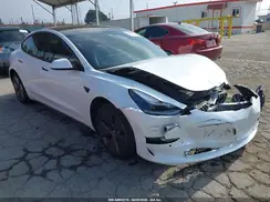 5YJ3E1EA8NF332461 2022 TESLA MODEL 3