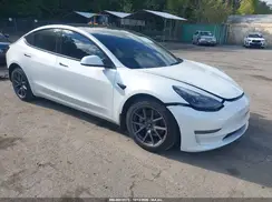 5YJ3E1EA8NF333819 2022 TESLA MODEL 3