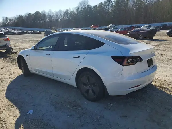 5YJ3E1EA8NF337742 2022 TESLA MODEL 3 - Image 2