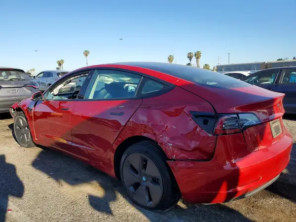 5YJ3E1EA8NF340544 2022 TESLA MODEL 3 - Image 2