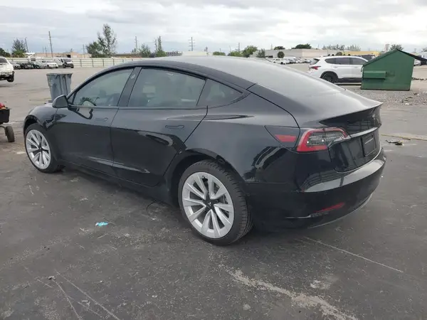 5YJ3E1EA8NF342665 2022 TESLA MODEL 3 - Image 2