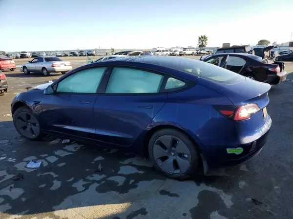 5YJ3E1EA8NF356002 2022 TESLA MODEL 3 - Image 2