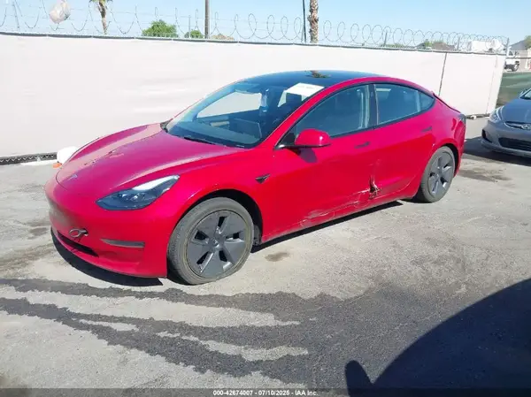 5YJ3E1EA8NF358428 2022 TESLA MODEL 3 - Image 2