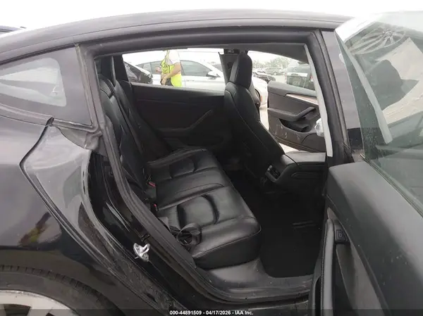 5YJ3E1EA8NF368523 2022 TESLA MODEL 3 - Image 8