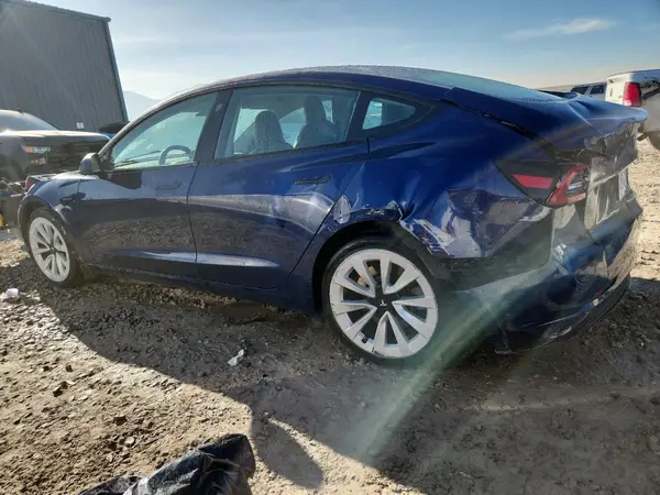 5YJ3E1EA8NF368683 2022 TESLA MODEL 3 - Image 2