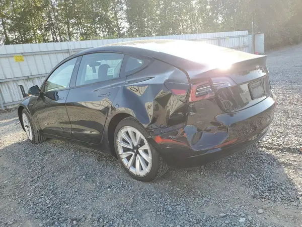 5YJ3E1EA8NF368778 2022 TESLA MODEL 3 - Image 2
