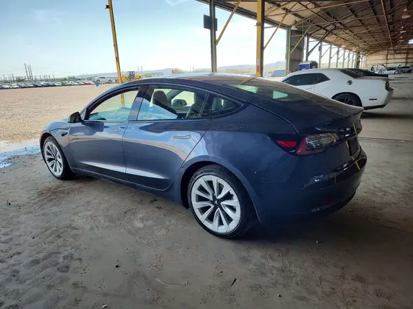 5YJ3E1EA8NF369347 2022 TESLA MODEL 3 - Image 2
