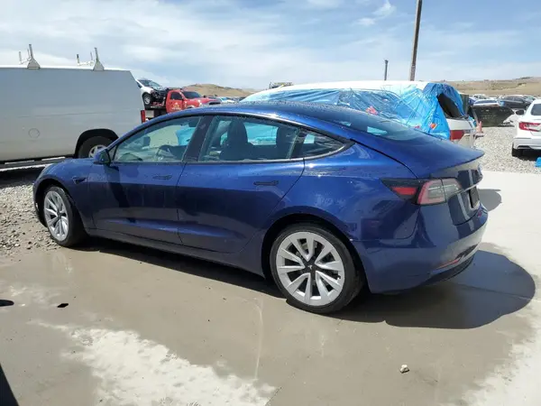 5YJ3E1EA8NF369901 2022 TESLA MODEL 3 - Image 2