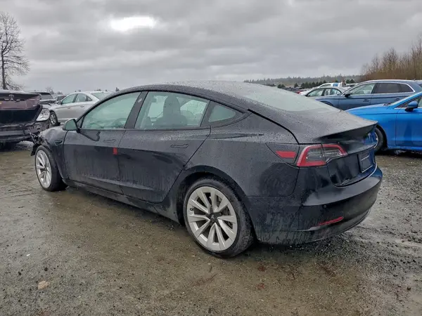 5YJ3E1EA8NF370000 2022 TESLA MODEL 3 - Image 2
