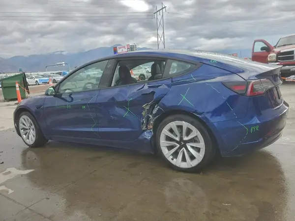 5YJ3E1EA8NF370143 2022 TESLA MODEL 3 - Image 2