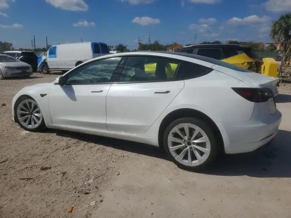 5YJ3E1EA8NF371308 2022 TESLA MODEL 3 - Image 2