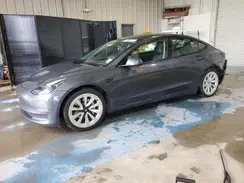 5YJ3E1EA8NF372121 2022 TESLA MODEL 3