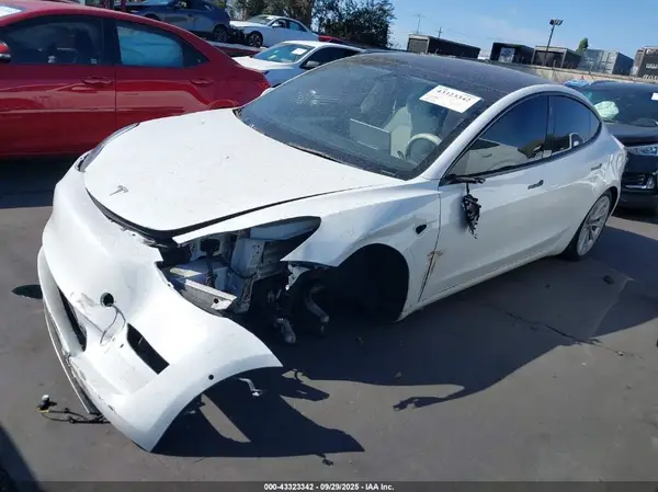 5YJ3E1EA8NF373575 2022 TESLA MODEL 3 - Image 2