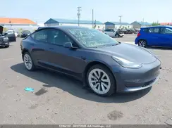 5YJ3E1EA8NF374452 2022 TESLA MODEL 3
