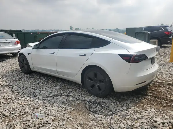 5YJ3E1EA8PF383221 2023 TESLA MODEL 3 - Image 2