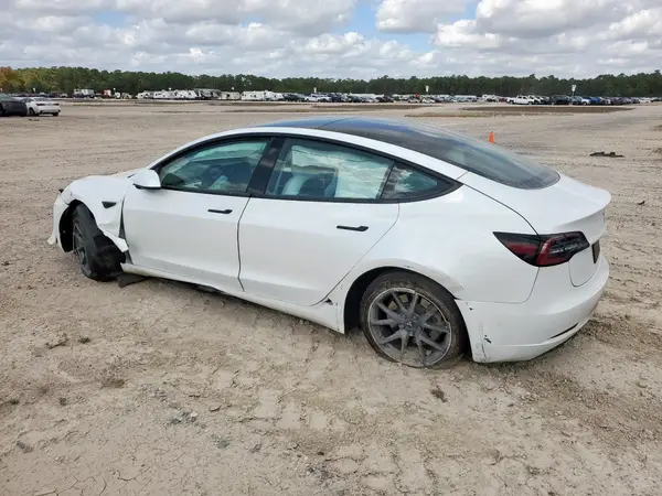 5YJ3E1EA8PF384627 2023 TESLA MODEL 3 - Image 2