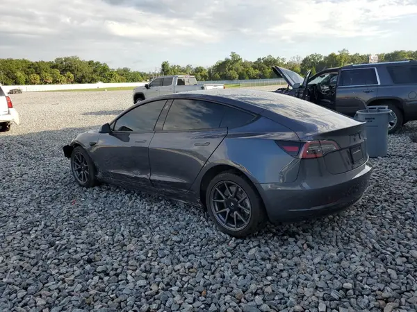 5YJ3E1EA8PF394011 2023 TESLA MODEL 3 - Image 2