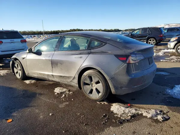 5YJ3E1EA8PF394896 2023 TESLA MODEL 3 - Image 2