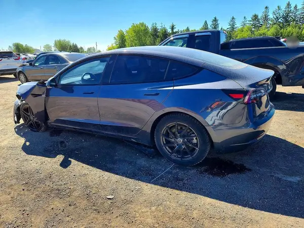 5YJ3E1EA8PF396938 2023 TESLA MODEL 3 - Image 2