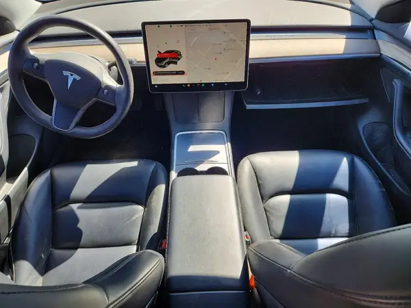 5YJ3E1EA8PF396938 2023 TESLA MODEL 3 - Image 8