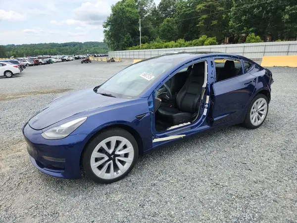 5YJ3E1EA8PF399046 2023 TESLA MODEL 3 - Image 1