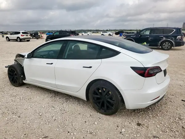 5YJ3E1EA8PF402561 2023 TESLA MODEL 3 - Image 2