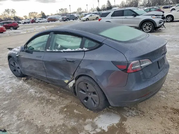 5YJ3E1EA8PF402785 2023 TESLA MODEL 3 - Image 2
