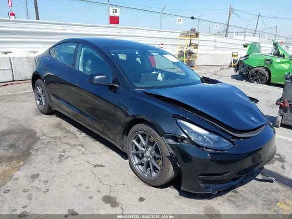 5YJ3E1EA8PF403113 2023 TESLA MODEL 3 - Image 1