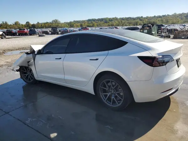 5YJ3E1EA8PF406996 2023 TESLA MODEL 3 - Image 2