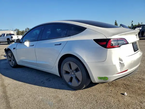5YJ3E1EA8PF408683 2023 TESLA MODEL 3 - Image 2