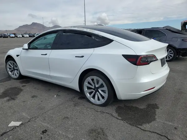 5YJ3E1EA8PF413320 2023 TESLA MODEL 3 - Image 2