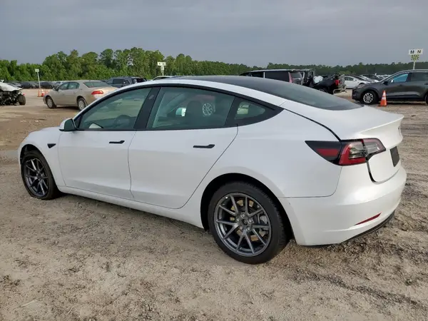 5YJ3E1EA8PF418579 2023 TESLA MODEL 3 - Image 2